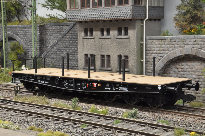 Preview: Bee's Modellbahn 6-Achs. Schwerlastwagen "SSym" DB, Ep III Beschriftungsvariante D