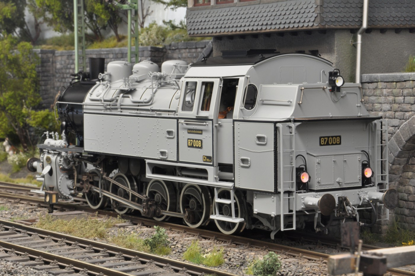 Preview: Dingler Einheits-Rangierlokomotive BR 87 008 DRG EP. II Neuheit 2026