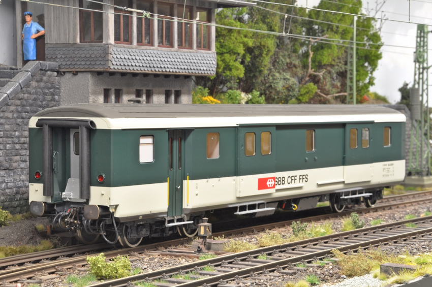 Dingler / Lokladen 4-achsiger Packwagen der SBB