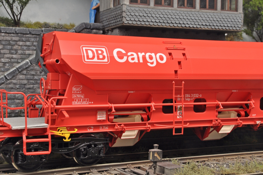 Dingler Seitenentladewagen "Tadgs" Cargo DB Neuheit 2023