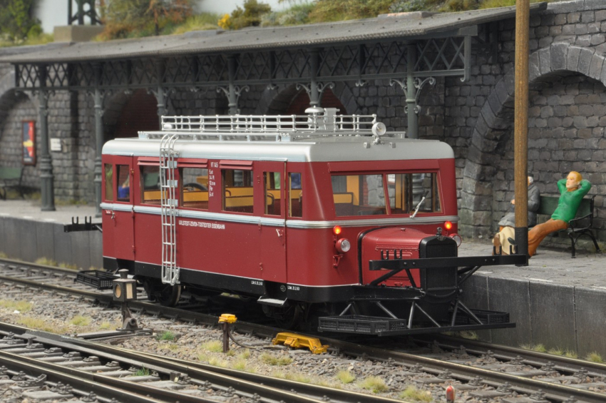 Preview: Dingler Wismarer Schienenbus VT145, mit FineScale Radsätzen, Wilstedt-Zeven-Tostedter Eisenbahn