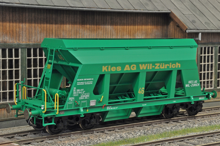 Dingler/Lokladen 4-achs. Kieswagen "Kies AG Wil-CH"