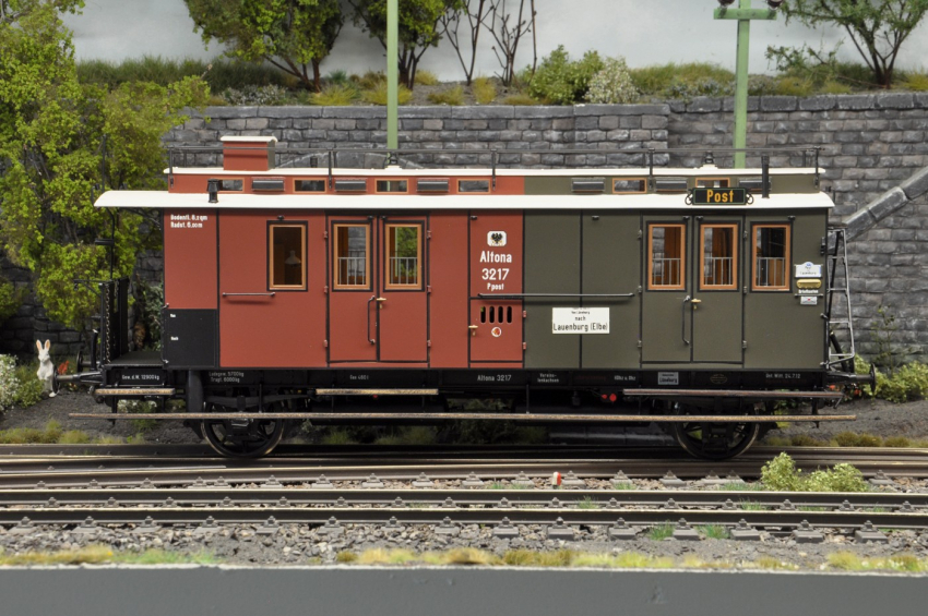 Dingler Preuß. 2-achs. Wagen-Set, Post-Gepäckwagen & Abteilwagen 2. / 3. Kl.  (2. Hand)