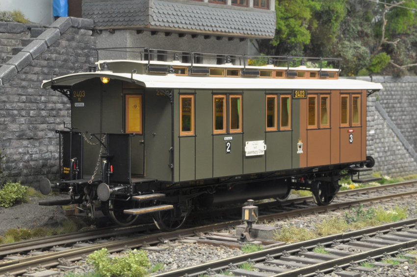 Dingler Preuß. 2-achs. Wagen-Set, Post-Gepäckwagen & Abteilwagen 2. / 3. Kl.  (2. Hand)