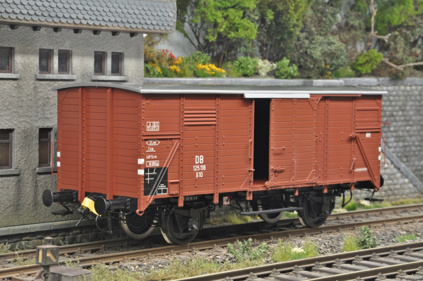 (reserviert) KM1 G10 ged. Güterwagen der DB, Ep. IIIb Neuheit