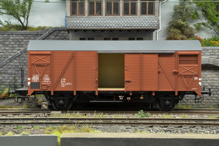 Preview: KM1 Gms 54 (Gls 205) ged. Güterwagen der DB, mit Bremserbühne, Ep. IV (2. Hand)