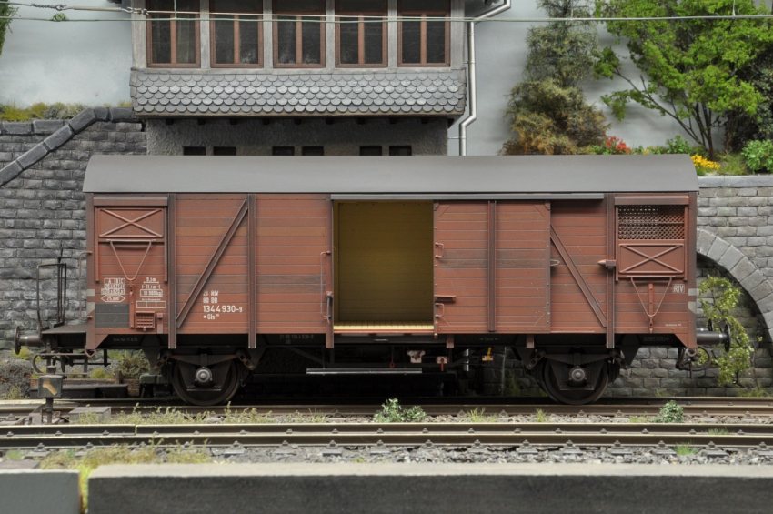 Preview: KM1 Gms 54 (Gls 205) ged. Güterwagen der DB, mit Bremserbühne, Ep. IV gesupert & gealtert (2. Hand)