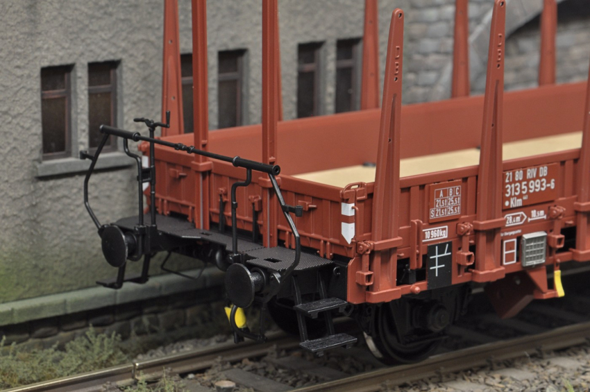 KM1 Rmms 33 Rungenwagen mit Bremserbühne Ep IV