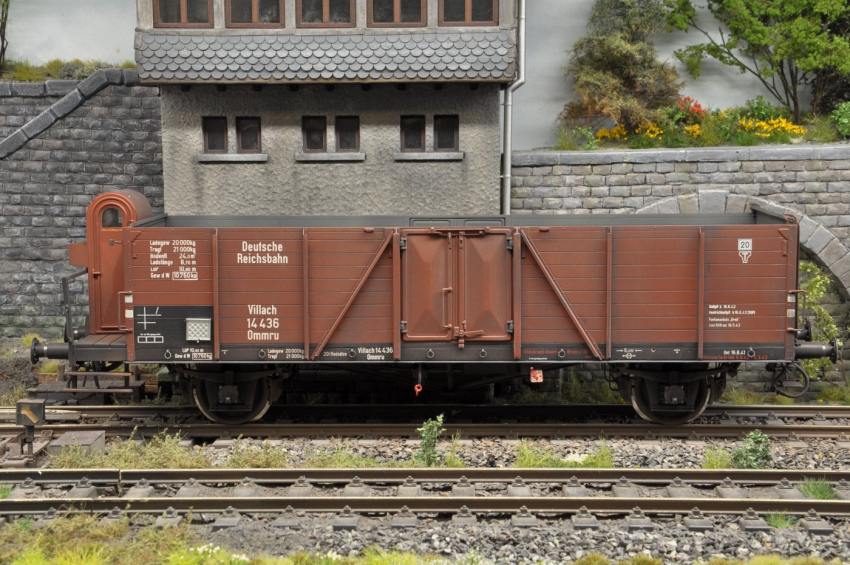 KM1 Ommru 33 "Villach" der DRG Ep.II mit Bremserhaus gealtert