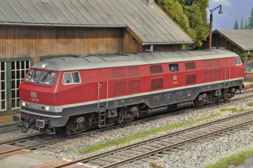Märklin V 320 001 Diesellokomotive der DB, gesupert & gealtert (2. Hand)