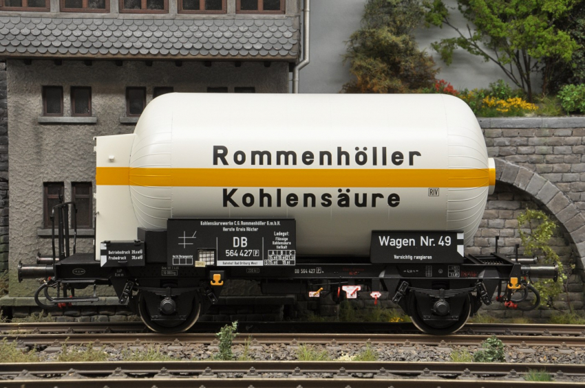 Steiner Modellwerke Druckgaskesselwagen "Rommenhöller" Ep.IIIb der DB, NEM Radsätze