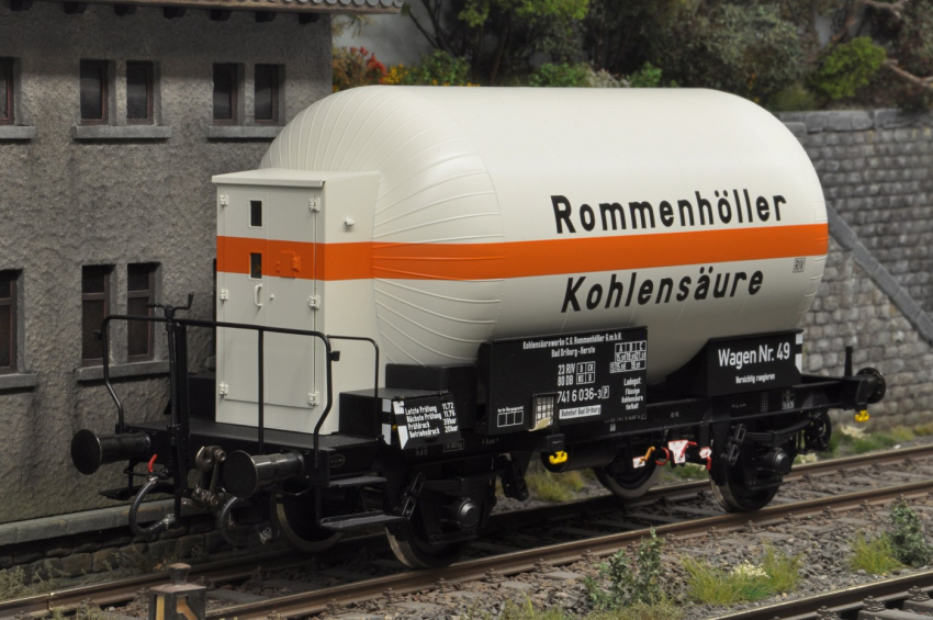 Steiner Modellwerke Druckgaskesselwagen "Rommenhöller" Ep.IVb der DB, NEM Radsätze