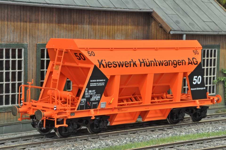 Dingler/Lokladen 4-achs. Kieswagen "Kieswerke Hüntwagen AG"