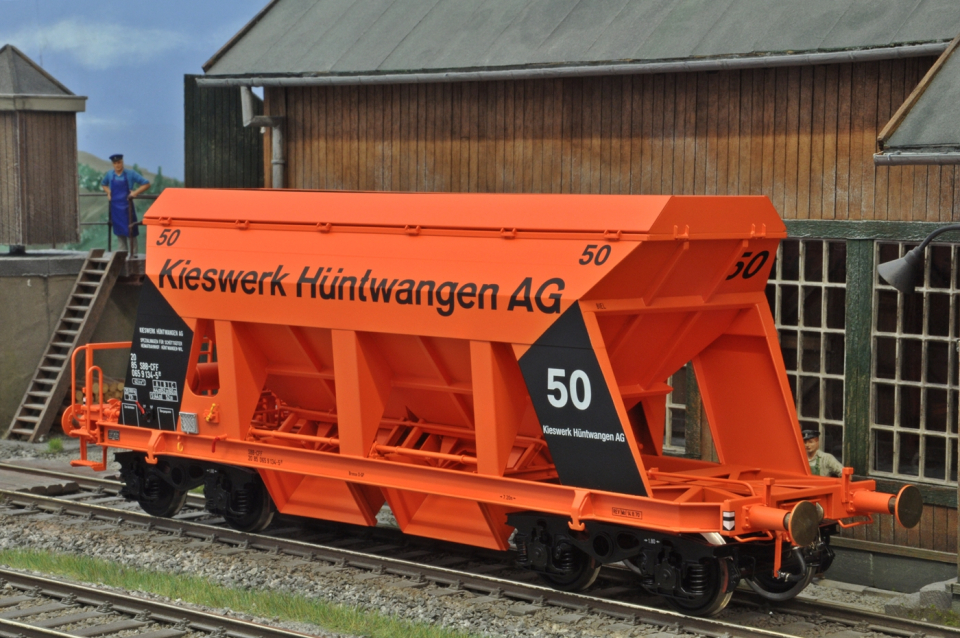 Dingler/Lokladen 4-achs. Kieswagen "Kieswerke Hüntwagen AG"