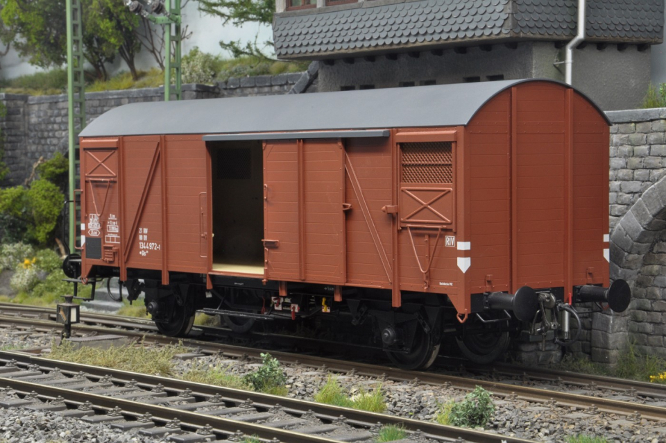 KM1 Gms 54 (Gls 205) ged. Güterwagen der DB, mit Bremserbühne, Ep. IV (2. Hand)