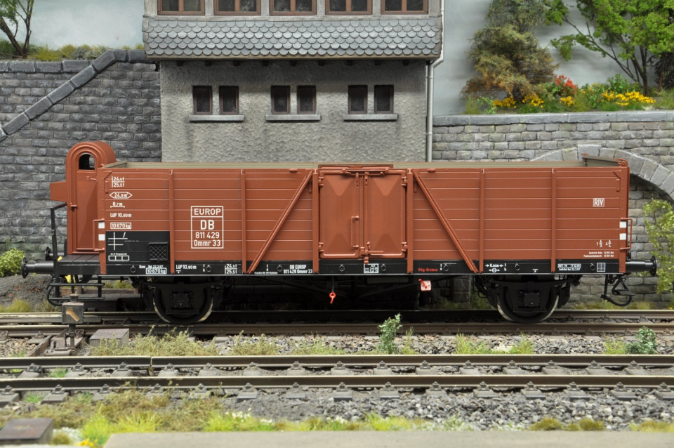 KM1 Ommr 33 "Villach" der DB Ep.IIIa mit Bremserhaus