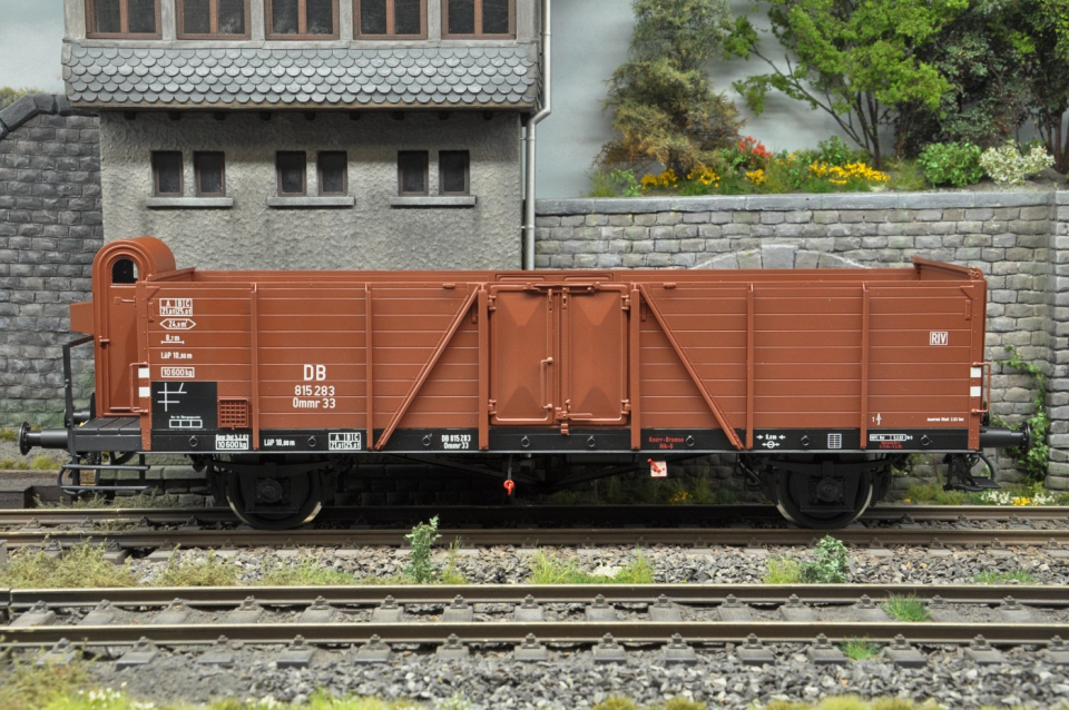 KM1 Ommr 33 "Villach" der DB Ep.IIIb mit Bremserhaus