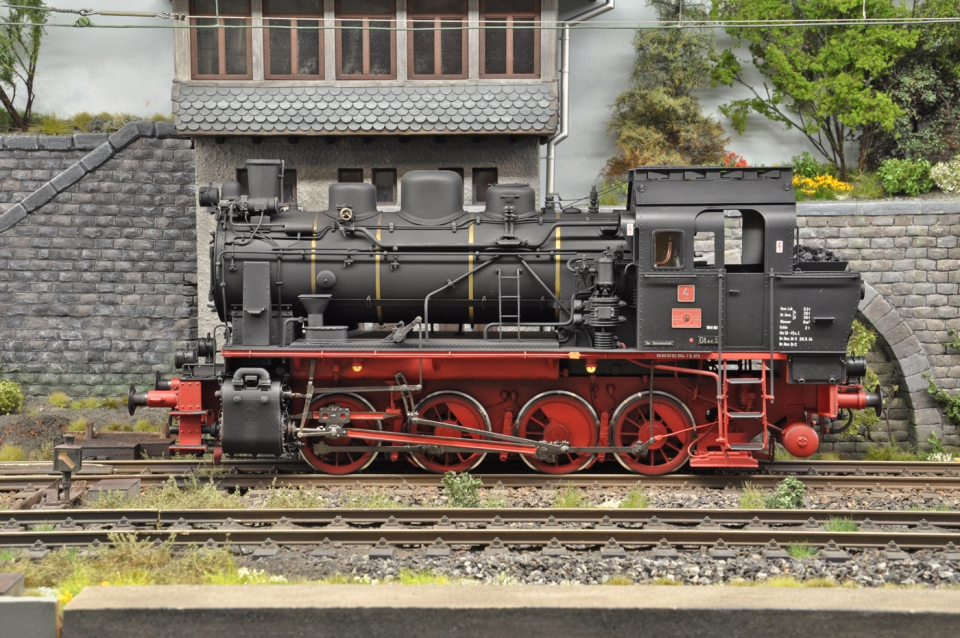 Kiss "ELNA 6" Museum DFS 4  gealtert