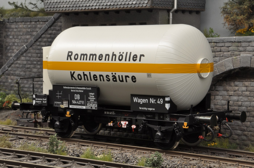 Steiner Modellwerke Druckgaskesselwagen "Rommenhöller" Ep.IIIb der DB, NEM Radsätze