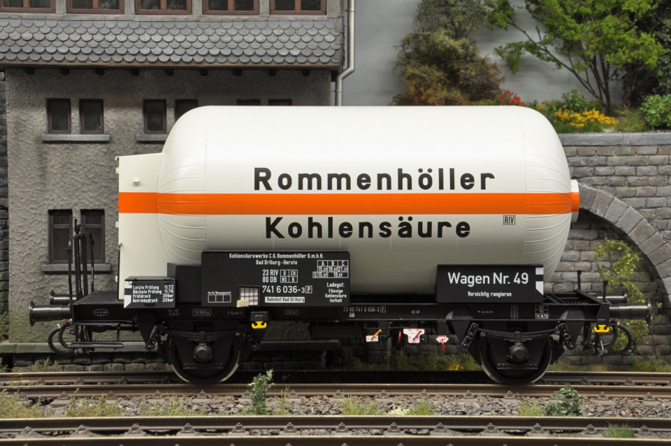 Steiner Modellwerke Druckgaskesselwagen "Rommenhöller" Ep.IVb der DB, NEM Radsätze